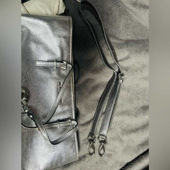 Authentic Michael Kors purse with wallet - Picture 13 of 14